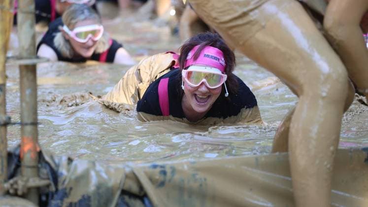 Muddy Angel Run im Sportpark Wedau in Duisburg ** NUR FÜR REDAKTIONELLE ZWECKE ** EDITORIAL USE ONLY **<p>Muddy Angel Run am Samstag den 27.Juni 2026 im Sportpark Wedau in Duisburg Foto : Frank Oppitz FUNKE Foto Services< p> Freizeit, Lifestyle Deutschland NRW Duisburg Copyright: FrankxOppitz *** Muddy Angel Run at Sportpark Wedau in Duisburg ** FOR EDITORIAL USE ONLY ** EDITORIAL USE ONLY ** p Muddy Angel Run on Saturday, June 27, 2026, at Sportpark Wedau in Duisburg Photo by Frank Oppitz, FUNKE Photo Services p Leisure, Lifestyle Germany, North Rhine-Westphalia, Duisburg Copyright FrankxOppitz Copyright: FrankxOppitz doc86gxbdn97w6870lo1oc4 ,EDITORIAL USE ONLY
