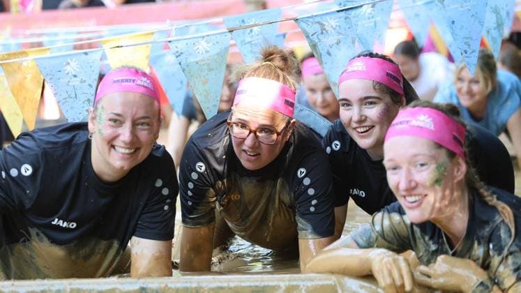 Muddy Angel Run im Sportpark Wedau in Duisburg ** NUR FÜR REDAKTIONELLE ZWECKE ** EDITORIAL USE ONLY **<p>Muddy Angel Run am Samstag den 27.Juni 2026 im Sportpark Wedau in Duisburg Foto : Frank Oppitz FUNKE Foto Services< p> Freizeit, Lifestyle Deutschland NRW Duisburg Copyright: FrankxOppitz *** Muddy Angel Run at Sportpark Wedau in Duisburg ** FOR EDITORIAL USE ONLY ** EDITORIAL USE ONLY ** p Muddy Angel Run on Saturday, June 27, 2026, at Sportpark Wedau in Duisburg Photo by Frank Oppitz, FUNKE Photo Services p Leisure, Lifestyle Germany, North Rhine-Westphalia, Duisburg Copyright FrankxOppitz Copyright: FrankxOppitz doc86gxaxagpljuwn6j1ojv ,EDITORIAL USE ONLY