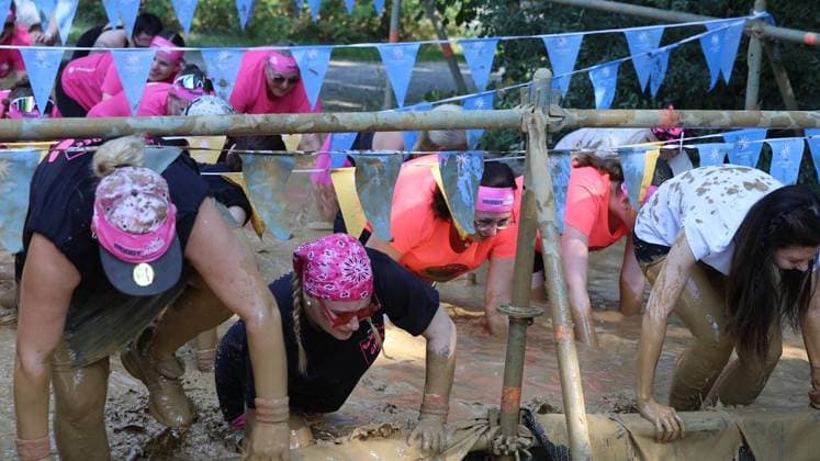 Muddy Angel Run im Sportpark Wedau in Duisburg ** NUR FÜR REDAKTIONELLE ZWECKE ** EDITORIAL USE ONLY **<p>Muddy Angel Run am Samstag den 27.Juni 2026 im Sportpark Wedau in Duisburg Foto : Frank Oppitz FUNKE Foto Services< p> Freizeit, Lifestyle Deutschland NRW Duisburg Copyright: FrankxOppitz *** Muddy Angel Run at Sportpark Wedau in Duisburg ** FOR EDITORIAL USE ONLY ** EDITORIAL USE ONLY ** p Muddy Angel Run on Saturday, June 27, 2026, at Sportpark Wedau in Duisburg Photo by Frank Oppitz, FUNKE Photo Services p Leisure, Lifestyle Germany, North Rhine-Westphalia, Duisburg Copyright FrankxOppitz Copyright: FrankxOppitz doc86gxaxn5v7q2sq5srs4 ,EDITORIAL USE ONLY