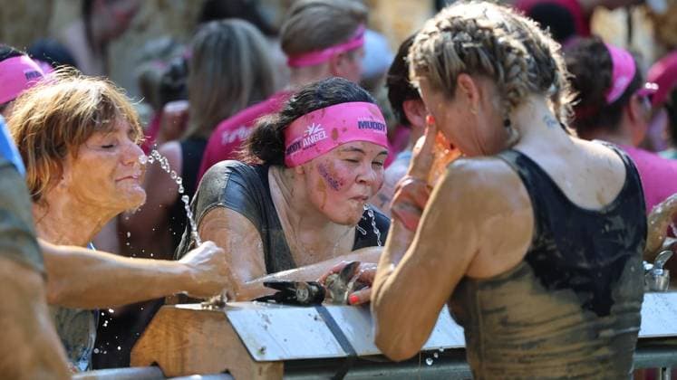 Muddy Angel Run im Sportpark Wedau in Duisburg ** NUR FÜR REDAKTIONELLE ZWECKE ** EDITORIAL USE ONLY **<p>Muddy Angel Run am Samstag den 27.Juni 2026 im Sportpark Wedau in Duisburg Foto : Frank Oppitz FUNKE Foto Services< p> Freizeit, Lifestyle Deutschland NRW Duisburg Copyright: FrankxOppitz *** Muddy Angel Run at Sportpark Wedau in Duisburg ** FOR EDITORIAL USE ONLY ** EDITORIAL USE ONLY ** p Muddy Angel Run on Saturday, June 27, 2026, at Sportpark Wedau in Duisburg Photo by Frank Oppitz, FUNKE Photo Services p Leisure, Lifestyle Germany, North Rhine-Westphalia, Duisburg Copyright FrankxOppitz Copyright: FrankxOppitz doc86gxapejwfn4ie641nzc ,EDITORIAL USE ONLY