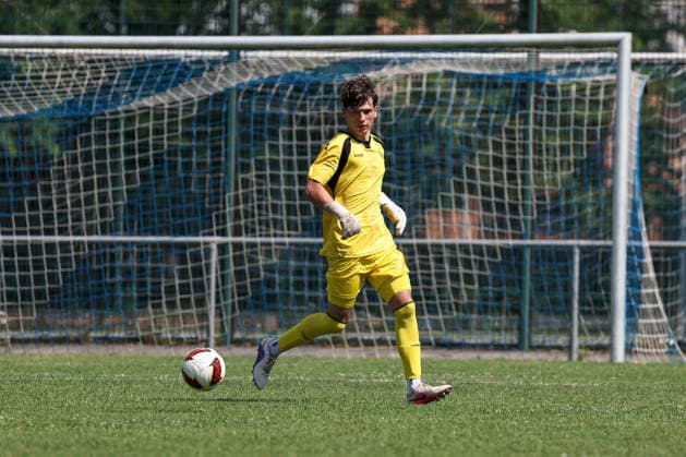 27.06.2026, Herren, Fussball, Saison 2026 2027, Landesfreundschaftsspiele: ASV Rimpar - 1. FC Schweinfurt 1905 Jan Morshäuser ( 22, 1. FC Schweinfurt 1905) Rimpar Sportplatz Bayern Deutschland *** June 27, 2026, Men s Soccer, 2026–2027 Season, Regional Friendly Matches: ASV Rimpar 1 vs. FC Schweinfurt 1905, Jan Morshäuser 22, 1 FC Schweinfurt 1905, Rimpar Sports Field, Bavaria, Germany