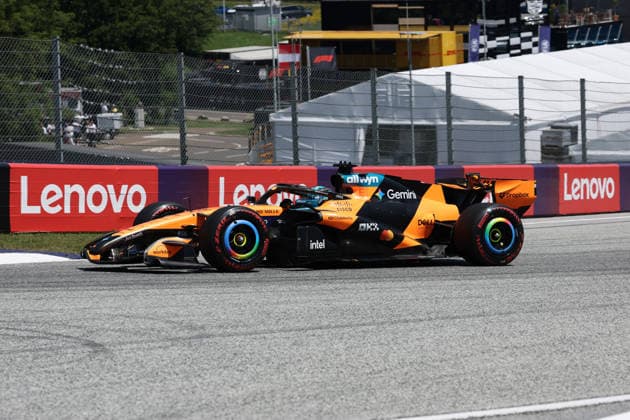 27.06.2026, Red Bull Ring, Spielberg, Formel 1 Großer Preis von Österreich 2026 , im Bild Oscar Piastri (AUS), McLaren Mastercard F1 Team (Photo by Milan Klemenc Hasan Bratic DeFodi Images) - *** June 27, 2026, Red Bull Ring, Spielberg, 2026 Formula 1 Austrian Grand Prix; pictured: Oscar Piastri (AUS), McLaren Mastercard F1 Team. Photo by Milan Klemenc, Hasan Bratic, DeFodi Images
