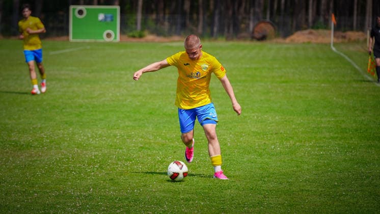 Fußball, Herren, Saison 2026 2027, Freundschaftsspiel, FSV 63 Luckenwalde vs. RSV Eintracht 1949, Samstag 27.06.2026, Sportplatz Ruhlsdorf, Im Bild: Luca Dahlke (Luckenwalde) Brandenburg Deutschland *** Soccer, Men s, 2026–2027 Season, Friendly Match, FSV 63 Luckenwalde vs. RSV Eintracht 1949, Saturday, June 27, 2026, Ruhlsdorf Sports Field, Pictured: Luca Dahlke, Luckenwalde, Brandenburg, Germany