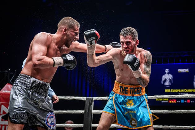 Victor Cakiqi (Deutschland), li. vs. Florent Dervis (Frankreich), Weltergewicht, Fight 10 GER, Boxnacht Showdown for Legacy IV, Prime Time Promotion, MHP Arena (Ludwigsburg), Boxen, 27.06.2026 GER, Boxnacht Showdown for Legacy IV, Prime Time Promotion, MHP Arena (Ludwigsburg), Boxen, 27.06.2026 Ludwigsburg *** Victor Cakiqi (Germany), left vs. Florent Dervis (France), welterweight, Fight 10 GER, Boxnacht Showdown for Legacy IV, Prime Time Promotion, MHP Arena Ludwigsburg, Boxing, June 27, 2026 GER, Boxnacht Showdown for Legacy IV, Prime Time Promotion, MHP Arena Ludwigsburg, Boxing, June 27, 2026, Ludwigsburg Copyright: xSandyxDinkelackerx EP_SDR