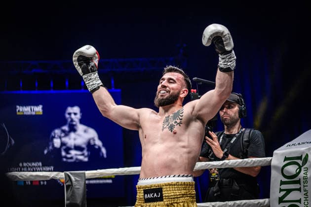 Amarildo Bakaj (Albanien) Jubel nach Sieg beim Kampf: Amarildo Bakaj (Albanien) vs. Aleksandar Ivanovic (Bosnien und Herzegowina), Halbschwergewicht, Fight 11 GER, Boxnacht Showdown for Legacy IV, Prime Time Promotion, MHP Arena (Ludwigsburg), Boxen, 27.06.2026 GER, Boxnacht Showdown for Legacy IV, Prime Time Promotion, MHP Arena (Ludwigsburg), Boxen, 27.06.2026 Ludwigsburg *** Amarildo Bakaj (Albania) Celebrates Victory in the Fight Between Amarildo Bakaj (Albania) and Aleksandar Ivanovic (Bosnia and Herzegovina), Light Heavyweight, Fight 11 GER, Boxing Night: Showdown for Legacy IV, Prime Time Promotion, MHP Arena Ludwigsburg, Boxing, June 27, 2026 GER, Boxing Night: Showdown for Legacy IV, Prime Time Promotion, MHP Arena Ludwigsburg, Boxing, June 27, 2026 Ludwigsburg Copyright: xSandyxDinkelackerx EP_SDR