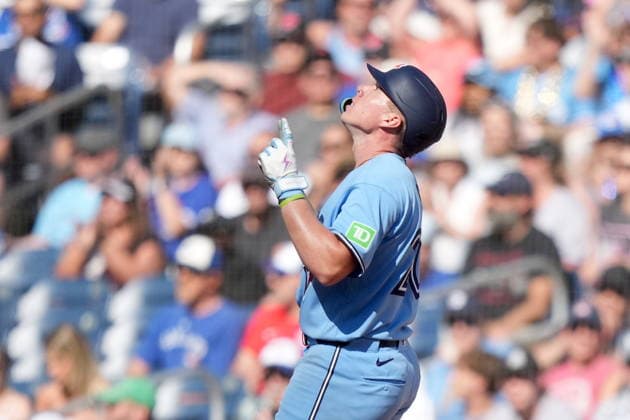 June 27, 2026, Toronto, On, CANADA: Toronto Blue Jays first baseman Sean Keys (20) celebrates after making his career-first major league hit during sixth inning American League MLB, Baseball Herren, USA baseball action against the Texas Rangers, in Toronto, Saturday, June 27, 2026. Canada News - June 27, 2026  - ZUMAc35_ 20260627_zaf_c35_113 Copyright: xNathanxDenettex
