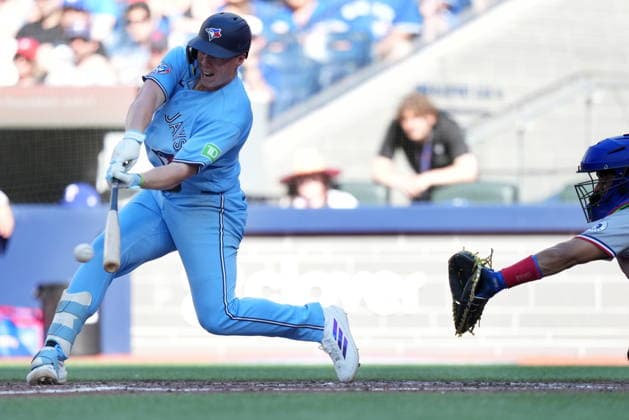 June 27, 2026, Toronto, On, CANADA: Toronto Blue Jays first baseman Sean Keys (20) makes his career-first major league hit during sixth inning American League MLB, Baseball Herren, USA baseball action against the Texas Rangers, in Toronto, Saturday, June 27, 2026. Canada News - June 27, 2026  - ZUMAc35_ 20260627_zaf_c35_112 Copyright: xNathanxDenettex