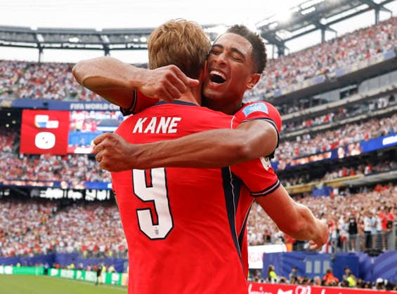 England s Harry Kane (9) celebrates with teammate Jude Bellingham after scoring a goal against Panama in the second half of their FIFA World Cup, WM, Weltmeisterschaft, Fussball match at New York New Jersey Stadium in East Rutherford, New Jersey, on Saturday, June 27, 2026.  NYP20260627932 JOHNxANGELILLO