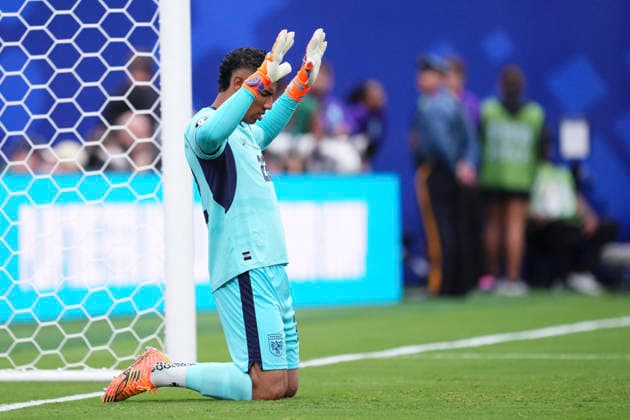 June 27, 2026, East Rutherford, New Jersey, United States: Orlando Mosquera of Panama prays during the FIFA World Cup, WM, Weltmeisterschaft, Fussball 2026 Group L match between Panama and England at New York New Jersey Stadium on June 27, 2026 in East Rutherford, United States. Panama V England: Group L - FIFA World Cup 2026  - ZUMAa181 20260627_zaa_a181_053 Copyright: xJosexBretonx
