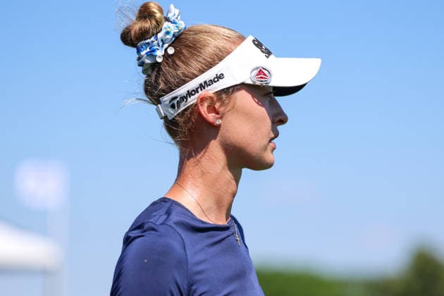 Nelly Korda of the United States looks on after completing her round on the 18th green during the third round of the 2026 KPMG Women s PGA, Golf Herren Championship at Hazeltine National Golf Club on June 27, 2026 in Chaska, Minnesota. CSM. Chaska USA - ZUMAc04_ 20260627_zma_c04_154 Copyright: xStevenxGarciax