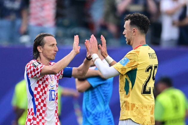Croatia v Ghana - FIFA World Cup, WM, Weltmeisterschaft, Fussball 2026 - Group L PHILADELPHIA, USA - JUNE 27: Luka Modric of Croatia celebrates with Ivan Perisic (R) after the 2026 FIFA World Cup First Stage Group L match between Croatia and Ghana at Lincoln Financial Field (Philadelphia Stadium) in Philadelphia, Pennsylvania, United States on June 27, 2026. Abdulhamid Hosbas Anadolu Pennsylvania United States. Editorial use only. Please get in touch for any other usage.  Copyright: x2026xAnadoluxAbdulhamidxHosbasx
