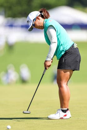 Nasa Hataoka of Japan putts on the 18th green during the third round of the 2026 KPMG Women s PGA, Golf Herren Championship at Hazeltine National Golf Club on June 27, 2026 in Chaska, Minnesota. CSM. Chaska USA - ZUMAc04_ 20260627_zma_c04_158 Copyright: xStevenxGarciax