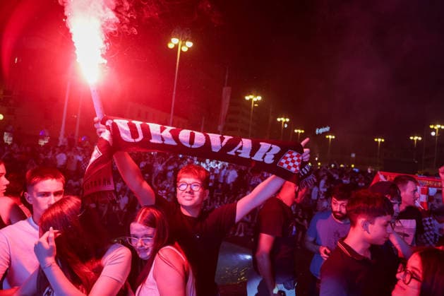 Croatia Fans Watch Ghana Match in Zagreb Croatia supporters gather in Zagreb, Croatia, on June 27, 2026, as they follow the FIFA World Cup, WM, Weltmeisterschaft, Fussball 2026 Group L match between Croatia and Ghana.  MarkoxSeper PIXSELL