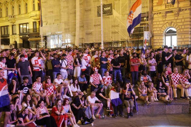 Croatia Fans Watch Ghana Match in Zagreb Croatia supporters gather in Zagreb, Croatia, on June 27, 2026, as they follow the FIFA World Cup, WM, Weltmeisterschaft, Fussball 2026 Group L match between Croatia and Ghana.  MarkoxSeper PIXSELL
