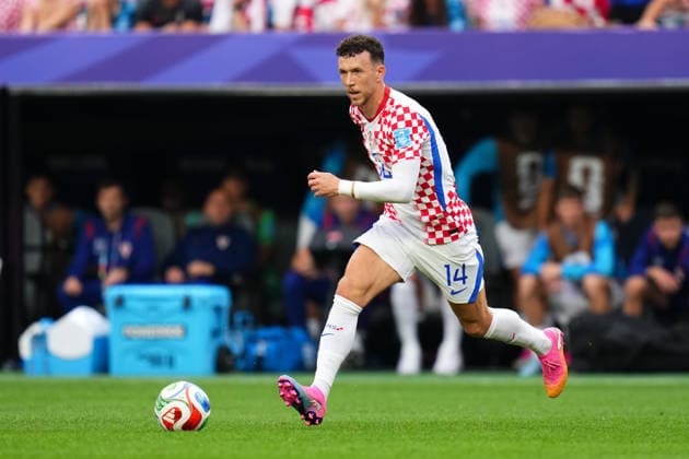 June 27, 2026: Croatia Forward Ivan Perisic (14) controls the ball during the second half of a World Cup Match against Ghana at Philadelphia Stadium in Philadelphia, Pennsylvania. CSM FIFA World Cup, WM, Weltmeisterschaft, Fussball 2026: Croatia Vs Ghana JUN 27  - ZUMAc04_ 20260627_zma_c04_206 Copyright: xKylexRoddenx
