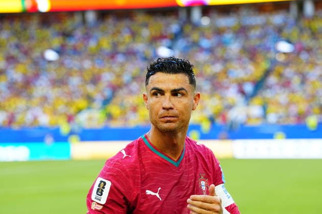 Colombia v Portugal - FIFA World Cup, WM, Weltmeisterschaft, Fussball 2026 - Group K FLORIDA, USA - JUNE 27: Cristiano Ronaldo (7) of Portugal looks on prior the 2026 FIFA World Cup First Stage Group K match between Colombia and Portugal at the Hard Rock Stadium (Miami Stadium) in Miami Gardens, Florida, United States on June 27, 2026. Evrim Aydin Anadolu Florida United States. Editorial use only. Please get in touch for any other usage.  Copyright: x2026xAnadoluxEvrimxAydinx