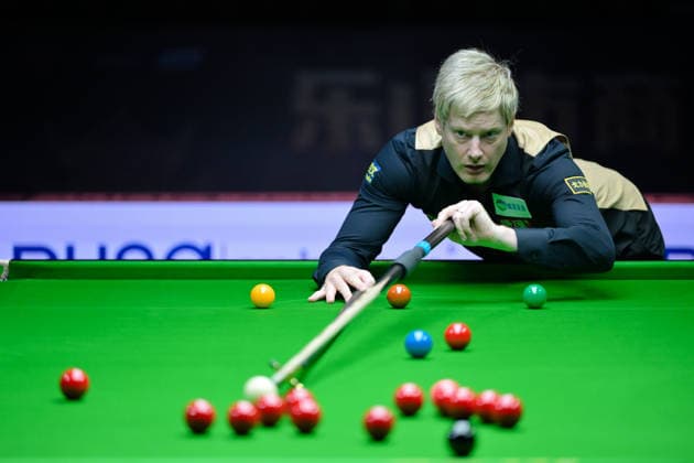 LESHAN, CHINA - JUNE 27: Neil Robertson of Australia plays a shot in the match against Kyren Wilson of England on day 2 of 2026 Snooker Superstar Invitational Tournament on June 27, 2026 in Leshan, Sichuan Province of China.  Copyright: xChinaxNewsxServicex 111650770165