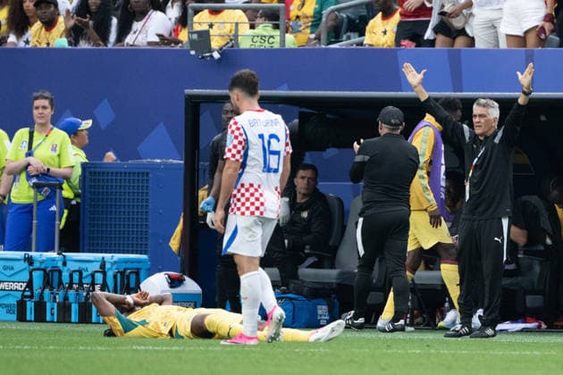 June 27, 2026, Philadelphia, Pa, USA: Ghana Coach Carlos Queiroz reacts to call during FIFA World Cup, WM, Weltmeisterschaft, Fussball Group L match between Croatia and Ghana at Philadelphia Stadium Philadelphia USA - ZUMAc268 20260627_zsp_c268_039 Copyright: xJamesxPatrickxCooperx