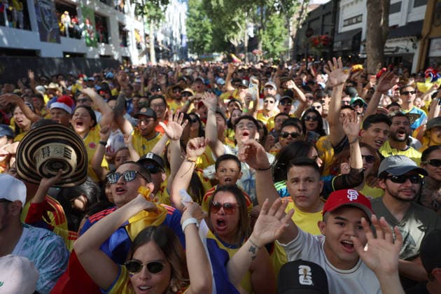 Fans of Colombia watch the broadcast of the match between Colombia and Portugal of the 2026 FIFA World Cup, WM, Weltmeisterschaft, Fussball in St. Peter s Square in San Jose, USA 27 June 2026. Fans from Colombia and Portugal in San Jose !ACHTUNG: NUR REDAKTIONELLE NUTZUNG!  Copyright: xMIGUELxGUTIERREZx AMDEP7601 20260628-55020732954_1