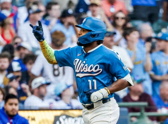 Milwaukee Brewers left fielder Jackson Chourio celebrates after hitting a home run in the first inning of the MLB, Baseball Herren, USA game between the Chicago Cubs and the Milwaukee Brewers at American Family Field in Milwaukee, Wisconsin on Saturday, June 27, 2026.  MIL20260627807 TANNENxMAURY