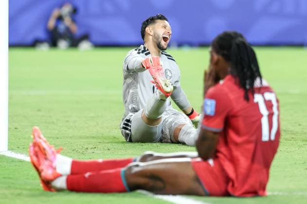 RECORD DATE NOT STATED FIFA World Cup, WM, Weltmeisterschaft, Fussball 2026 - Group K - Colombia v Portugal Camilo Vargas goalkeeper of Colombia and Rafael Leao player of Portugal during the match between Colombia and Portugal in the third round of Group K of the 2026 FIFA World Cup group stage at Miami Stadium, in Florida, United States, on Saturday, June 27, 2026.(Foto: Vanessa Carvalho Brazil Photo Press IMAGO) Sports Copyright: xVanessaxCarvalhox