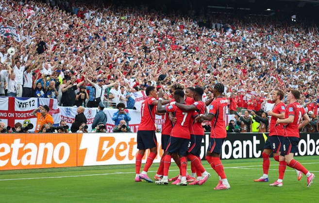 June 27, 2026, Rutherford, New Jersey, USA: England celebrates a goal during the June 27th FIFA World Cup, WM, Weltmeisterschaft, Fussball 2026 matchup between Panama and England at MetLife Stadium in East Rutherford, New Jersey. FIFA World Cup 2026: Panama 0:2 England  - ZUMAs325 20260627_zsp_s325_145 Copyright: xJessxStilesx
