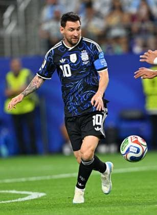 Jordan v Argentina - FIFA World Cup, WM, Weltmeisterschaft, Fussball 2026 - Group J DALLAS, USA JUNE 27, 2026: Argentina s Lionel Messi ( 10) controls the ball during the FIFA World Cup 2026 Group Stage match between Argentina and Jordan at Hard Rock Stadium in Miami, Florida, USA, on June 27, 2026. DALLAS United States of America Copyright: x xwalidxibrahimx xJNAxPressx