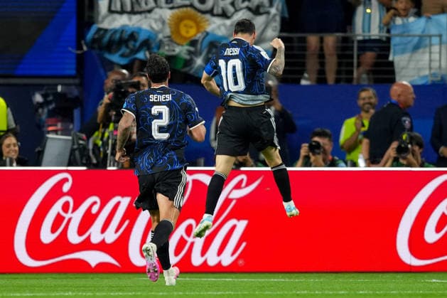 Lionel Messi (Argentinia) celebrates after scoring his team s third goal during the FIFA World Cup, WM, Weltmeisterschaft, Fussball 2026 Group J match between Jordan and Argentina at Dallas Stadium on June 27, 2026 in Dallas, United States. (Photo by Torbjorn Tande DeFodi Images) - *** Lionel Messi of Argentina celebrates after scoring his team s third goal during the 2026 FIFA World Cup Group J match between Jordan and Argentina at Dallas Stadium on June 27, 2026, in Dallas, United States. Photo by Torbjorn Tande, DeFodi Images