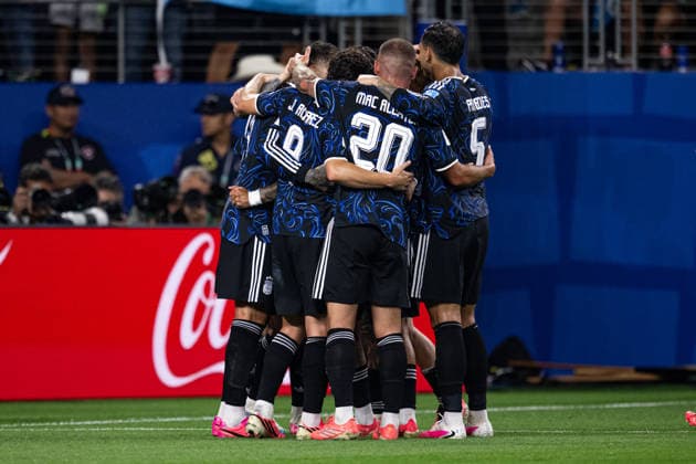 Players of Argentina celebrate after goal during the FIFA World Cup, WM, Weltmeisterschaft, Fussball 2026 Group J match between Argentina and Jordan at Dallas Stadium in Arlington, Texas, United States, on June 27th, 2026. (Photo by Riquelve Nata Sports Press Photo)  Copyright: xRiquelvexNata SportsxPressxPhotox Sportspressphoto_SPR178820