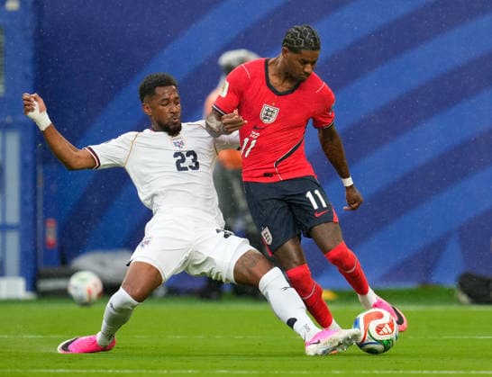 Michael Amir Murillo (Panama, 23) im Zweikampf mit Marcus Rashford (England, 11) USA, FIFA Weltmeisterschaft, Panama vs England, East Rutherford, 27.06.2026 USA, FIFA Weltmeisterschaft, Panama vs England, East Rutherford, 27.06.2026 East Rutherford *** Michael Amir Murillo (Panama, No. 23) in a tackle with Marcus Rashford (England, No. 11), FIFA World Cup, Panama vs. England, East Rutherford, June 27, 2026, USA, FIFA World Cup, Panama vs. England, East Rutherford, June 27, 2026, East Rutherford Copyright: xEibner-Pressefoto ScottxColemanx EP_SCN