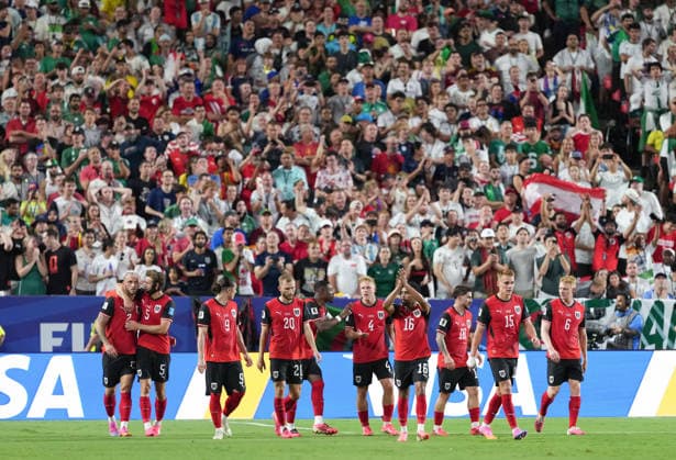 (260628) -- KANSAS CITY, June 28, 2026 -- Players of Austria celebrate during the group J match between Algeria and Austria at the 2026 FIFA World Cup, WM, Weltmeisterschaft, Fussball at Kansas City Stadium in Kansas City, the United States, June 27, 2026. ) (SP)U.S.-KANSAS CITY-FOOTBALL-FIFA WORLD CUP-GROUP J-ALG VS AUT DuxYu 