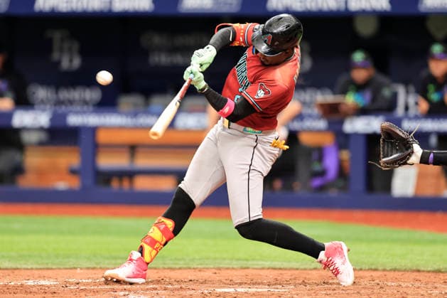 June 27, 2026, St. Petersburg, Florida, USA: Arizona Diamondbacks shortstop Geraldo Perdomo (2) singles to left field in the sixth inning during an MLB, Baseball Herren, USA game against the Tampa Bay Rays on June 27, 2026 at Tropicana Field. The Rays beat the Diamondbacks 4-2. St. Petersburg USA - ZUMAh180 20260627_zsp_h180_051 Copyright: xKimxHukarix