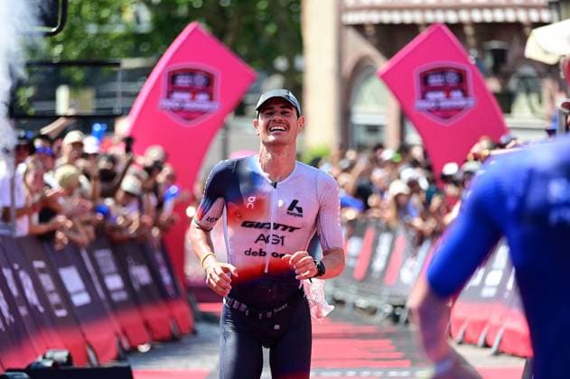 28.06.2026 xkhx Frankfurt am Main Mainova IRONMAN Frankfurt European Championship, EM, Europameisterschaft 2026 Im Ziel Plat 2 Gustav Iden +2:14 *** June 28, 2026 xkhx Frankfurt am Main Mainova IRONMAN Frankfurt European Championship 2026 At the Finish Line, Platform 2: Gustav Iden 2 14