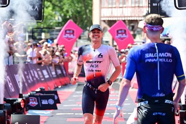 28.06.2026 xkhx Frankfurt am Main Mainova IRONMAN Frankfurt European Championship, EM, Europameisterschaft 2026 Im Ziel Plat 2 Gustav Iden +2:14 *** June 28, 2026 xkhx Frankfurt am Main Mainova IRONMAN Frankfurt European Championship 2026 At the Finish Line, Platform 2: Gustav Iden 2 14