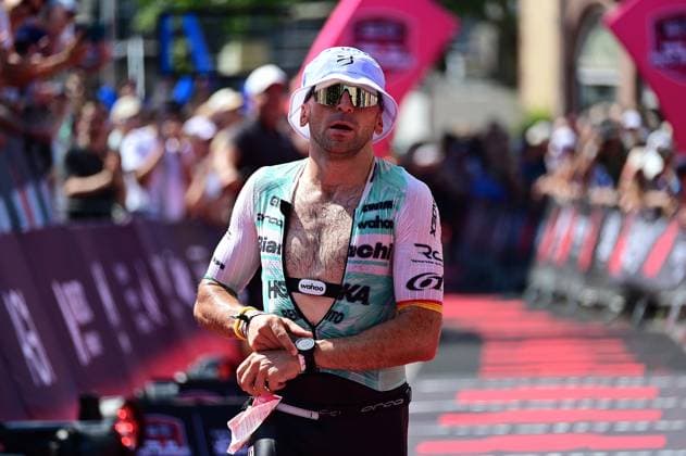28.06.2026 xkhx Frankfurt am Main Mainova IRONMAN Frankfurt European Championship, EM, Europameisterschaft 2026 Im Ziel Platz 3 Antonio Benito Lopes +4:23 *** June 28, 2026 xkhx Frankfurt am Main Mainova IRONMAN Frankfurt European Championship 2026 3rd place at the finish line: Antonio Benito Lopes 4 23