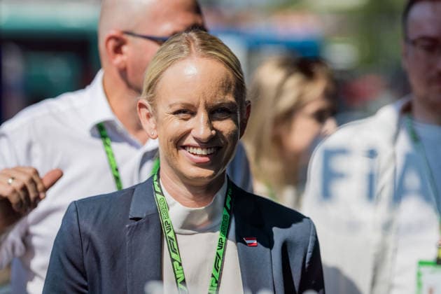MOTORSPORTS, FORMULA 1 - GP of Austria 2026 SPIELBERG,AUSTRIA,28.JUN.26 - MOTORSPORTS, FORMULA 1 - Grand Prix of Austria, Red Bull Ring. Image shows secretary of state Michaela Schmidt (Austria).  GEPAxpictures xMatthiasxTrinkl