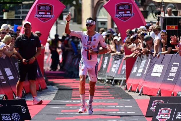 28.06.2026 xkhx Frankfurt am Main Mainova IRONMAN Frankfurt European Championship, EM, Europameisterschaft 2026 Im Ziel Magnus Ditlev (DNK) *** June 28, 2026 xkhx Frankfurt am Main Mainova IRONMAN Frankfurt European Championship 2026 At the finish line: Magnus Ditlev (DNK)