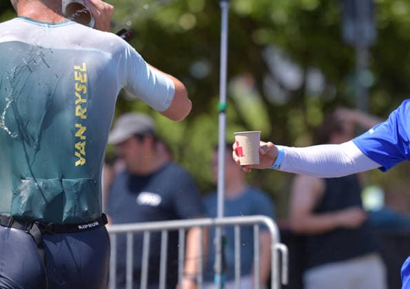 28.06.2026, xblx, Leichtathletik Ironman, Mainova IRONMAN European Championship, EM, Europameisterschaft Frankfurt 2026 v.l. Verpflegung, verpflegen, Wasser, trinken, Laufstrecke, Laufen, Lauf, Marathon, (DFL DFB REGULATIONS PROHIBIT ANY USE OF PHOTOGRAPHS as IMAGE SEQUENCES and or QUASI-VIDEO) Frankfurt *** June 28, 2026, xblx, Track and Field Ironman, Mainova IRONMAN European Championship Frankfurt 2026 v l Refreshments, provide refreshments, water, drink, running course, running, run, Marathon, DFL DFB REGULATIONS PROHIBIT ANY USE OF PHOTOGRAPHS as IMAGE SEQUENCES and or QUASI-VIDEO Frankfurt