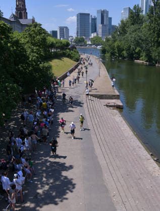28.06.2026, xblx, Leichtathletik Ironman, Mainova IRONMAN European Championship, EM, Europameisterschaft Frankfurt 2026 v.l. Laufstrecke, Laufen, Lauf, Marathon, (DFL DFB REGULATIONS PROHIBIT ANY USE OF PHOTOGRAPHS as IMAGE SEQUENCES and or QUASI-VIDEO) Frankfurt *** June 28, 2026, xblx, Track and Field Ironman, Mainova IRONMAN European Championship Frankfurt 2026 v l Running Course, Running, Run, Marathon, DFL DFB REGULATIONS PROHIBIT ANY USE OF PHOTOGRAPHS as IMAGE SEQUENCES and or QUASI-VIDEO Frankfurt