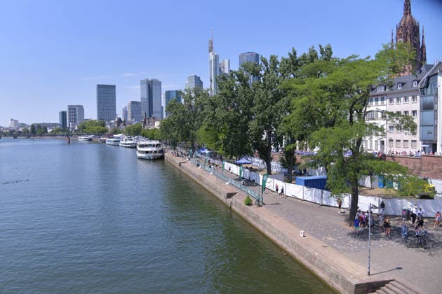 28.06.2026, xblx, Leichtathletik Ironman, Mainova IRONMAN European Championship, EM, Europameisterschaft Frankfurt 2026 v.l. Laufstrecke, Laufen, Lauf, Marathon, (DFL DFB REGULATIONS PROHIBIT ANY USE OF PHOTOGRAPHS as IMAGE SEQUENCES and or QUASI-VIDEO) Frankfurt *** June 28, 2026, xblx, Track and Field Ironman, Mainova IRONMAN European Championship Frankfurt 2026 v l Running Course, Running, Run, Marathon, DFL DFB REGULATIONS PROHIBIT ANY USE OF PHOTOGRAPHS as IMAGE SEQUENCES and or QUASI-VIDEO Frankfurt