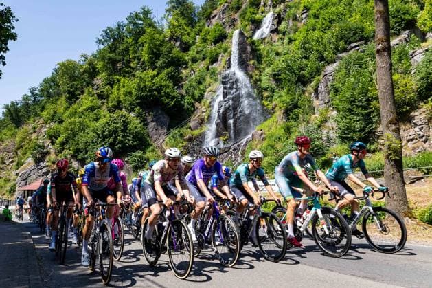 28.06.2026, GER, Rennrad, Männer, Saison 2026, Rad DM 26 German Cycling Deutsche Meisterschaften, Strassenrennen Rund um Bad Liebenstein 3 Tage sommerliches Rekordwochenende mit Temperaturen bis zu 40Grad stellten die Rahmenbedingungen für die Rad DM 26. Am Sonntag stand das Strassenrennen der Männer, mit 7 Runden und einer Gesamtdistanz von 191,1km, auf der Programm. Bad Liebenstein Trusetal Bro Bundesstrasse Thüringer Wald Thüringen Deutschland *** June 28, 2026, GER, Road Bike, Men, 2026 Season, Rad DM 26 German Cycling Championships, Road Race Around Bad Liebenstein: A 3-day summer record-breaking weekend with temperatures up to 40 degrees set the stage for the Rad DM 26. On Sunday, the men’s road race, with 7 laps and a total distance of 191.1 km, was on the schedule: Bad Liebenstein, Trusetal, Bro, Federal Highway, Thuringian Forest, Thuringia, Germany