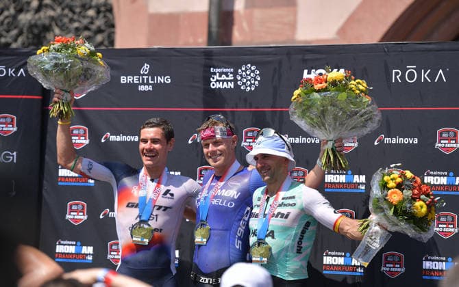 28.06.2026, xblx, Leichtathletik Ironman, Mainova IRONMAN European Championship, EM, Europameisterschaft Frankfurt 2026 v.l. Siegerehrung, Gustav Iden (NOR), Casper Stornes (NOR), Antonio Benito Lopes (ESP) (DFL DFB REGULATIONS PROHIBIT ANY USE OF PHOTOGRAPHS as IMAGE SEQUENCES and or QUASI-VIDEO) Frankfurt *** June 28, 2026, xblx, Track and Field Ironman, Mainova IRONMAN European Championship Frankfurt 2026 v l Award Ceremony, Gustav Iden NOR, Casper Stornes NOR, Antonio Benito Lopes ESP DFL DFB REGULATIONS PROHIBIT ANY USE OF PHOTOGRAPHS AS IMAGE SEQUENCES AND OR QUASI-VIDEO Frankfurt
