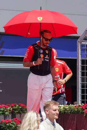 FORMULA ONE AUSTRIAN GRAND PRIX 2026 Lewis Hamilton 44 (GBR) Ferrari at the Driver s Parade during the Formula 1 Lenovo Austrian Grand Prix 2026, 8th round of the 2026 Formula 1 World Championship, WM, Weltmeisterschaft from 26th-28th June, 2026 at the Red Bull Ring, Spielberg, Austria. Credit: Robbie Hoad Every Second Media Editorial use only. All images are copyright Every Second Media Limited. No images may be reproduced without prior permission. Copyright: xIMAGO EveryxSecondxMediax ESM-2048-0418 RobbiexHoadx xEveryxSecondxMediax