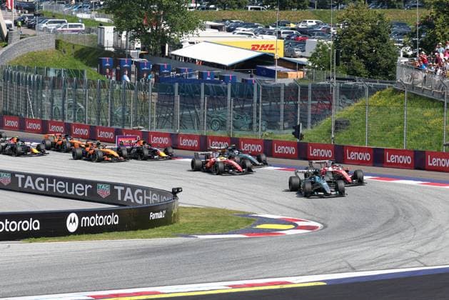 Start, George Russell (Mercedes-AMG Petronas 63), Charles Leclerc (Scuderia Ferrari HP 16), Lewis Hamilton (Scuderia Ferrari HP 44), Kimi Antonelli (Mercedes-AMG Petronas 12), Max Verstappen (Oracle Red Bull Racing 3), Lando Norris (McLaren Formula 1 Team 1), Oscar Piastri (McLaren Formula 1 Team 81), Rennen, Grosser Preis von Oesterreich, Motorsport, Herren, Formel 1, 28.06.2026 Spielberg Steiermark Oesterreich *** Start, George Russell, Mercedes AMG Petronas 63, Charles Leclerc, Scuderia Ferrari HP 16, Lewis Hamilton, Scuderia Ferrari HP 44, Kimi Antonelli, Mercedes AMG Petronas 12, Max Verstappen, Oracle Red Bull Racing 3, Lando Norris, McLaren Formula 1 Team 1, Oscar Piastri, McLaren Formula 1 Team 81, Race, Austrian Grand Prix, Motorsports, Men, Formula 1, June 28, 2026, Spielberg, Styria, Austria Copyright: xkolbert-press ChristianxKolbertx