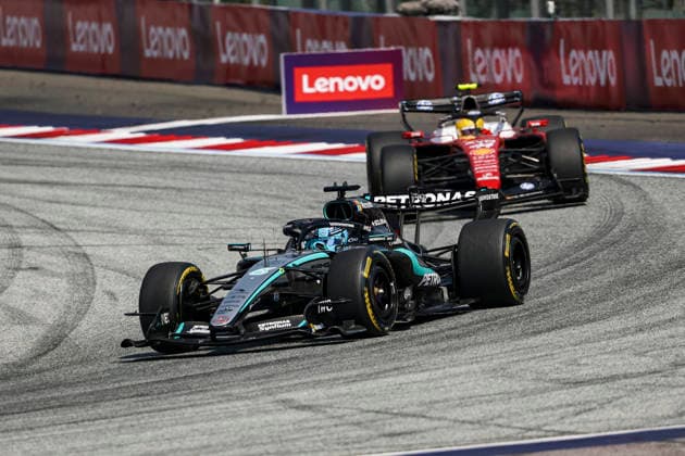 F1 - AUSTRIAN GRAND PRIX 2026 63 RUSSELL George (gbr), Mercedes AMG F1 Team W17, action 44 HAMILTON Lewis (gbr), Scuderia Ferrari SF-26, action during the Formula 1 Austrian Grand Prix 2026, 8th round of the 2026 Formula One World Championship, WM, Weltmeisterschaft from June 26 to 28, 2026 on the Red Bull Ring, in Spielberg, Austria - SpielbergAustria  Copyright: xANTONINxVINCENTx