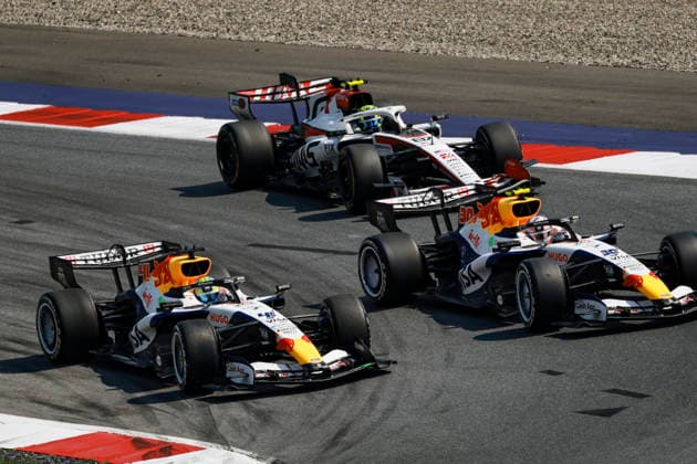 F1 - AUSTRIAN GRAND PRIX 2026 41 LINDBLAD Arvid (gbr), Visa Cash App RB F1 Team VCARB03, action 30 LAWSON Liam (nzl), Visa Cash App RB F1 Team VCARB03, action 87 BEARMAN Ollie Oliver (gbr), TGR Haas F1 Team VF-26, action during the Formula 1 Austrian Grand Prix 2026, 8th round of the 2026 Formula One World Championship, WM, Weltmeisterschaft from June 26 to 28, 2026 on the Red Bull Ring, in Spielberg, Austria - SpielbergAustria  Copyright: xFLORENTxGOODENx