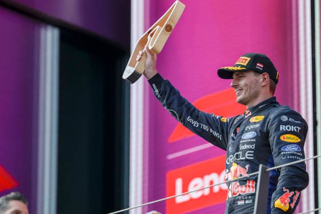 MOTORSPORTS, FORMULA 1 - GP of Austria 2026 SPIELBERG,AUSTRIA,28.JUN.26 - MOTORSPORTS, FORMULA 1 - Grand Prix of Austria, Red Bull Ring, award ceremony. Image shows the rejoicing of Max Verstappen (NED Red Bull Racing). keywords: trophy.  GEPAxpictures xMatthiasxTrinkl