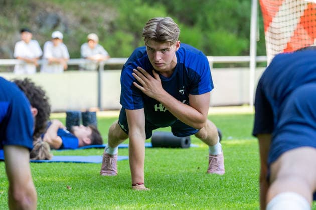 Freisteller Grayson Dettoni (SV Darmstadt 98, 04) waehrend einer Uebung beim Training, GER, Trainingsauftakt SV Darmstadt 98, Fussball, 2. Bundesliga, Saison 2026 2027, 28.06.2026, DFL REGULATIONS PROHIBIT ANY USE OF PHOTOGRAPHS AS IMAGE SEQUENCES AND OR QUASI-VIDEO, GER, Trainingsauftakt SV Darmstadt 98, Fussball, 2. Bundesliga, Saison 2026 2027, 28.06.2026 Lindenfels-Winterkasten *** Close-up of Grayson Dettoni of SV Darmstadt 98, 04, during a drill at practice, GER, SV Darmstadt 98 s first training session of the season, soccer, 2. Bundesliga, 2026–2027 season, June 28, 2026, DFL regulations prohibit any use of photographs as image sequences and or quasi-video, GER, SV Darmstadt 98 training kickoff, soccer, 2. Bundesliga, 2026–2027 season, June 28, 2026, Lindenfels Winterkasten Copyright: xEibner-Pressefoto Jan-NiclasxGrox EP_JGG