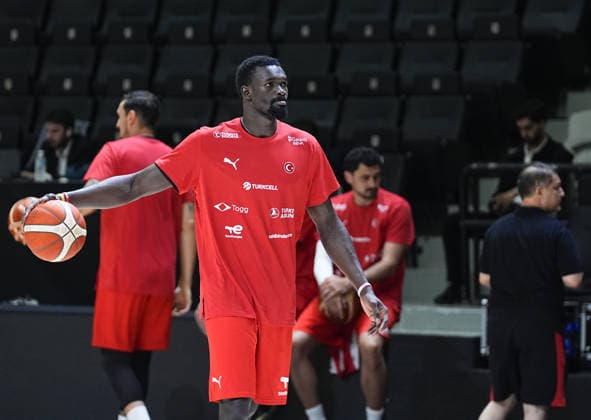 Turkish National Basketball Team training session ahead of FIBA World Cup Qualifiers ISTANBUL, TURKIYE - JUNE 28: National player Adem Bona is seen during a training session of the Turkish National Men s Basketball Team under the management of head coach Ergin Ataman ahead of their upcoming matches against Bosnia and Herzegovina, and Switzerland for the 2027 FIBA Basketball World Cup European Qualifiers, at Besiktas GAIN Sports Complex in Istanbul, Turkiye on June 28, 2026. The first 10 minutes of the practice session, which included passing and warm-up drills, were open to the press. Esra Bilgin Anadolu Istanbul Turkey. Editorial use only. Please get in touch for any other usage.  Copyright: x2026xAnadoluxEsraxBilginx