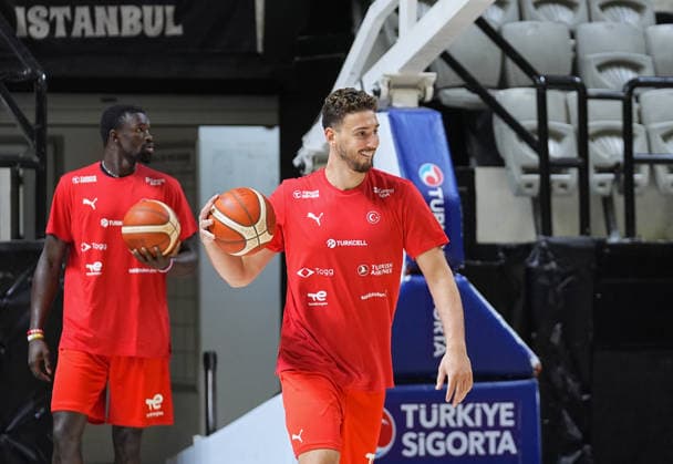 Turkish National Basketball Team training session ahead of FIBA World Cup Qualifiers ISTANBUL, TURKIYE - JUNE 28: National player Alperen Sengun is seen during a training session of the Turkish National Men s Basketball Team under the management of head coach Ergin Ataman ahead of their upcoming matches against Bosnia and Herzegovina, and Switzerland for the 2027 FIBA Basketball World Cup European Qualifiers, at Besiktas GAIN Sports Complex in Istanbul, Turkiye on June 28, 2026. The first 10 minutes of the practice session, which included passing and warm-up drills, were open to the press. Esra Bilgin Anadolu Istanbul Turkey. Editorial use only. Please get in touch for any other usage.  Copyright: x2026xAnadoluxEsraxBilginx